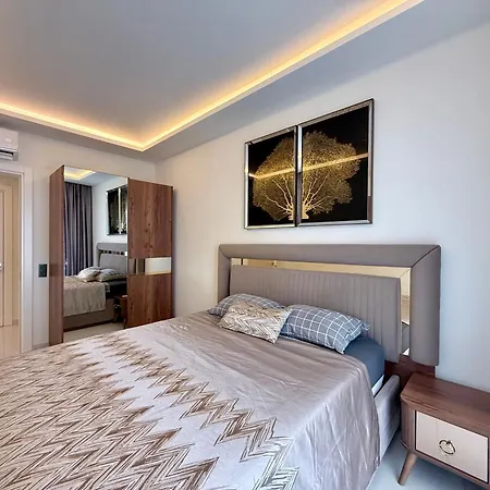 דירה Sa Apartments! Cleopatra Luxury 2bd Flat אלאניה