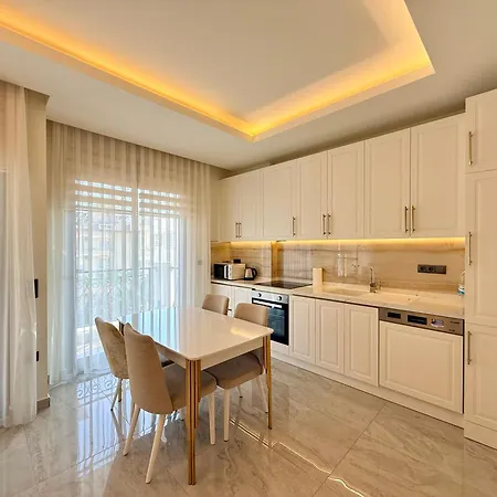 Sa Apartments! Luxury 2br With Private Access *