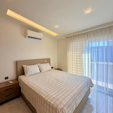 Sa Apartments! Luxury 2Br With Private Beach Access Apartmán