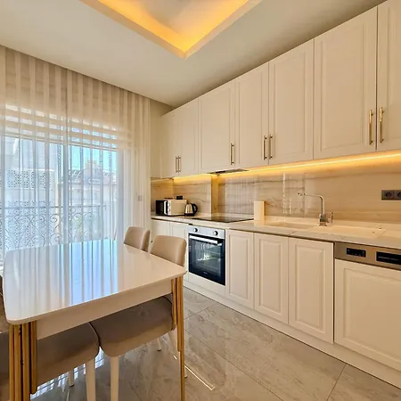 Apartmán Sa Apartments! Luxury 2Br With Private Beach Access Alanya